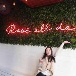 Meet your Posher, Brooke